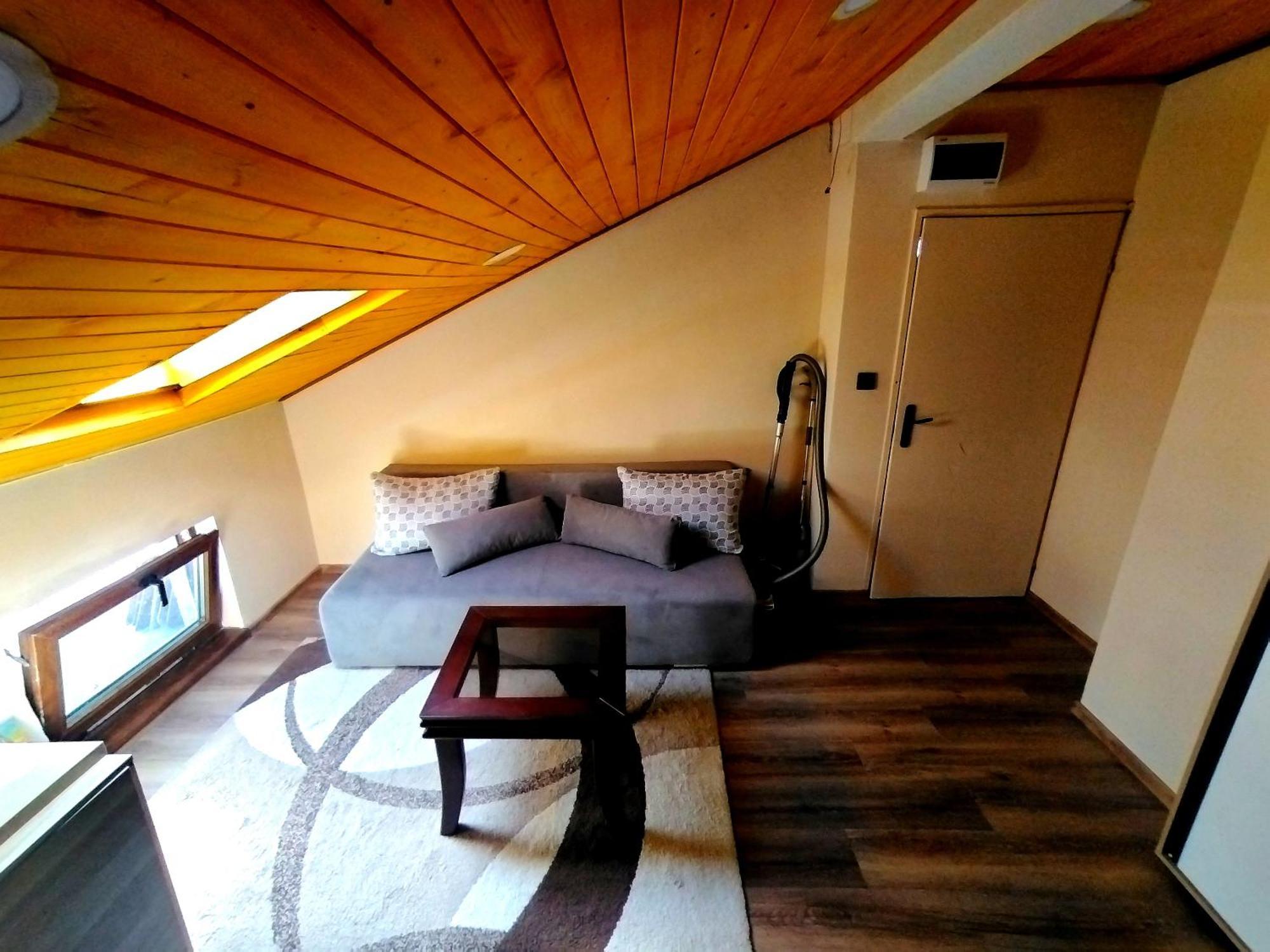 Low Budget Apartment With Breakfast #3 Varna ภายนอก รูปภาพ